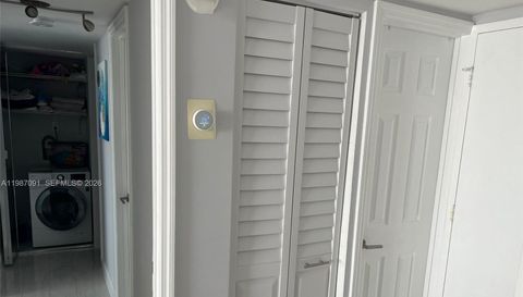 1301 Ne Miami Gardens Dr