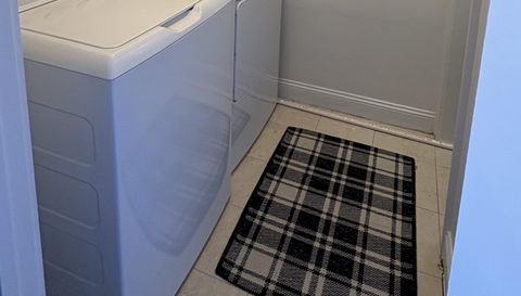 801 Red Drew Ave APT 4