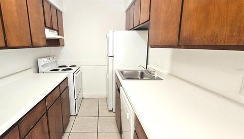 302 S SPRING GARDEN AVENUE