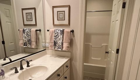 4916 Grey Oaks Villas Dr