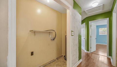 439 Sommerville Ave