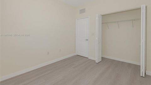 14732 181 Terrace