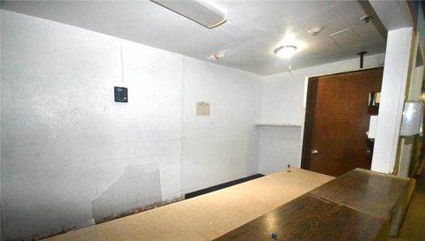 107 S Lincoln Street