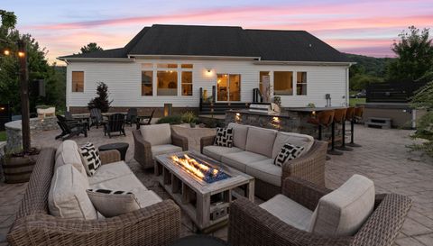394 Kellwood Dr