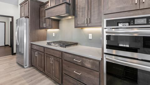 7440 Glengarry Place