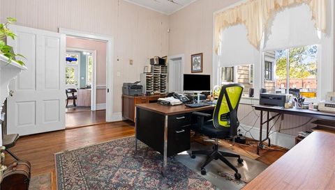 3251 Cottage Hill