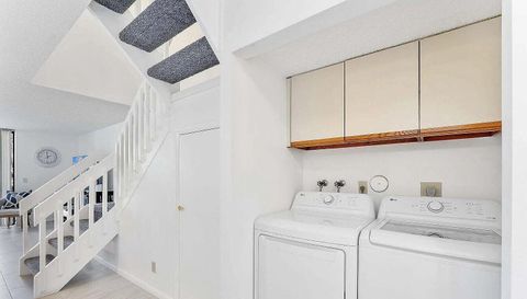 4575 Carambola Cir S