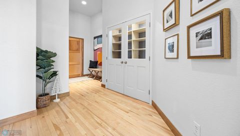 12 Broadway N