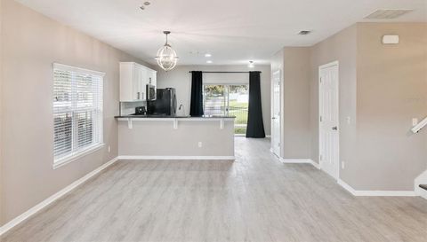 1030 BENDING OAK TRAIL