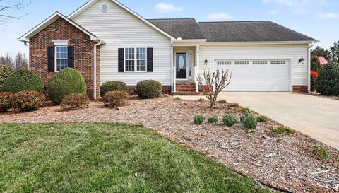 251 Carriage Trace Ln