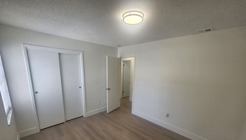 372 Imperial Dr
