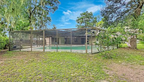 3944 NW 40th Ct