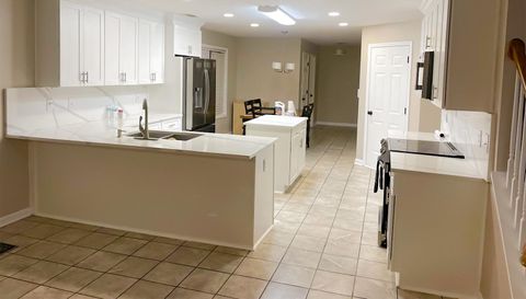 1020 Chandler Ridge Dr SE