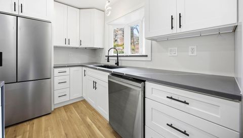 42 W Belle Isle Rd NE