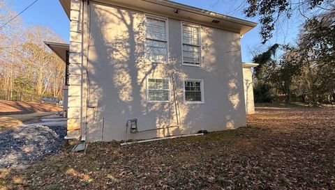 2940 Benjamin E Mays Dr SW