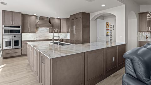 6061 Silver King Blvd