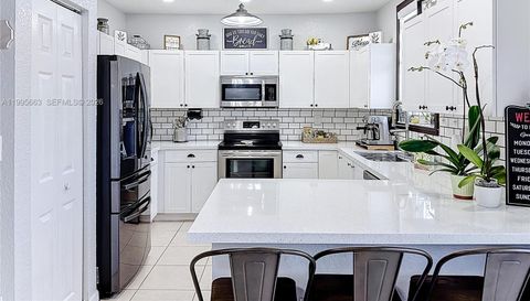 1013 42nd Ave