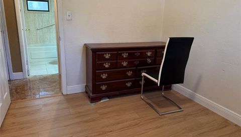 1930 WALTON STREET S