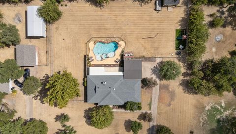 1910 Circleview Dr