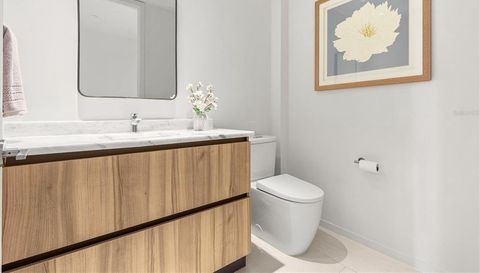 1020 SUNSET POINT ROAD