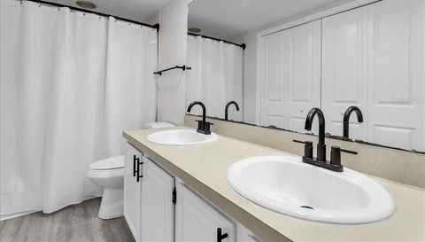 7827 Niagara