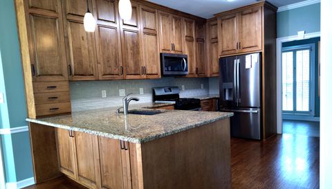 118 Crescent Dr
