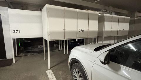 7625 Edinborough Way