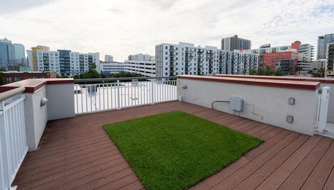 1002 Channelside DRIVE