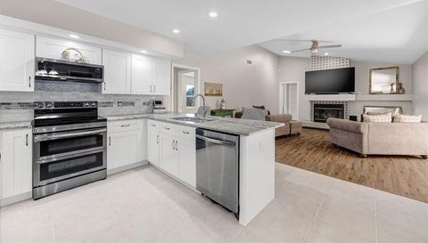 3006 SPRAWLING OAKS PLACE