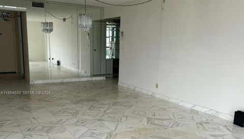 20379 W Country Club Dr