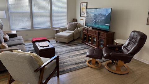 370 Sundown Ct