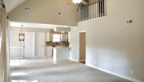 3270 Austin Dr