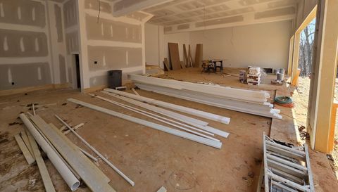 7048 Nichols Cove Dr