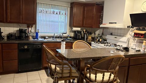 980 County Line Road