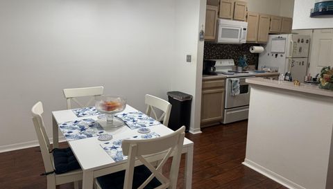 5602 Pinnacle Heights Cir APT 312