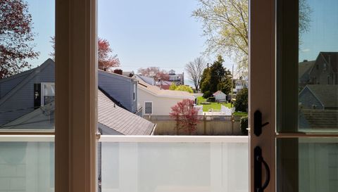26 Bassett Ln