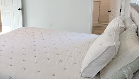 324 Leah Miller Dr NW