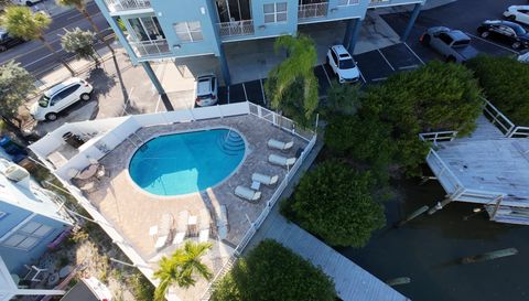 13999 Gulf Blvd #201