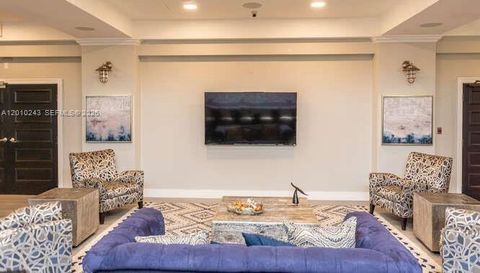 2501 N Ocean Dr