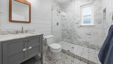 344 W RIO VISTA COURT