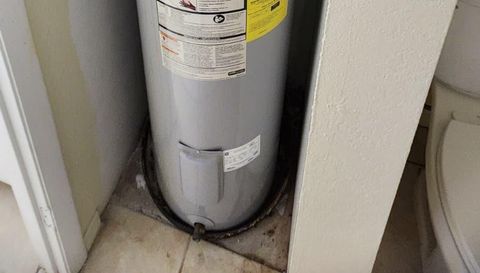 3311 Vista Oaks Cir NE