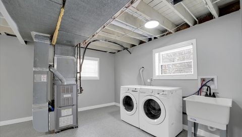 2N356 Prairie Avenue