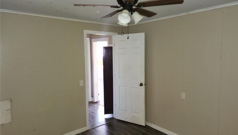 905 East Washing Street