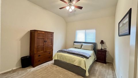 1105 Prairie Heights Dr