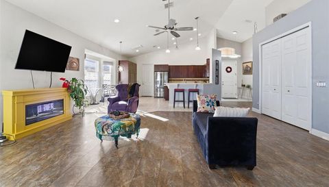 1733 W CAROLINE PATH