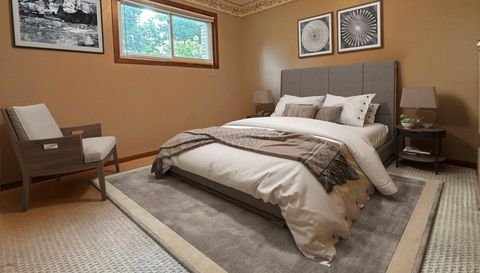 2402 Kenwood Drive SW