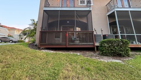 254 Valencia Cir