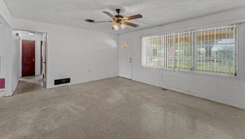 2406 Dellwood Dr