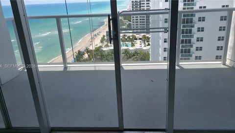 2751 N Ocean Dr