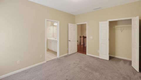 2979 Gateland Square